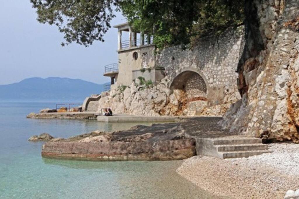Apartment Mediterranean Garden Rijeka Exterior photo