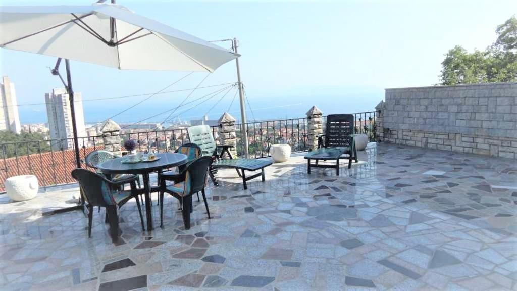Apartment Mediterranean Garden Rijeka Exterior photo